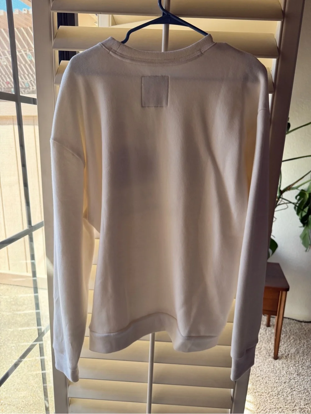 Hollister White Crewneck with Blue & Yellow Racing Car Graphic